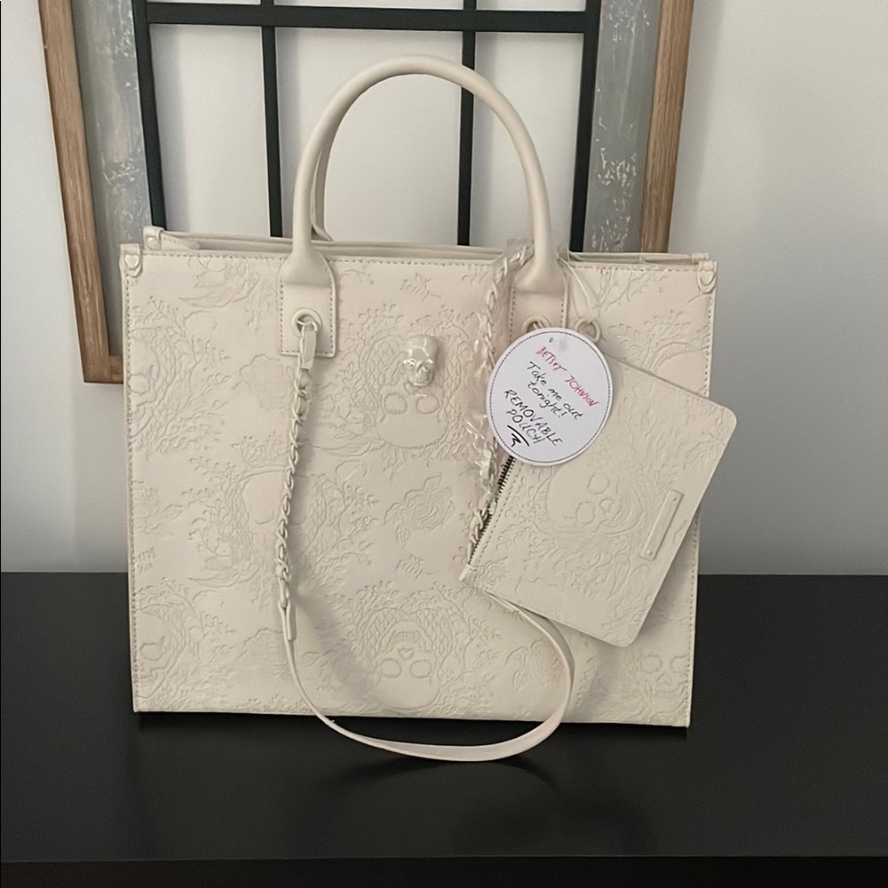 NWT Betsey Johnson Cream Skull tote purse